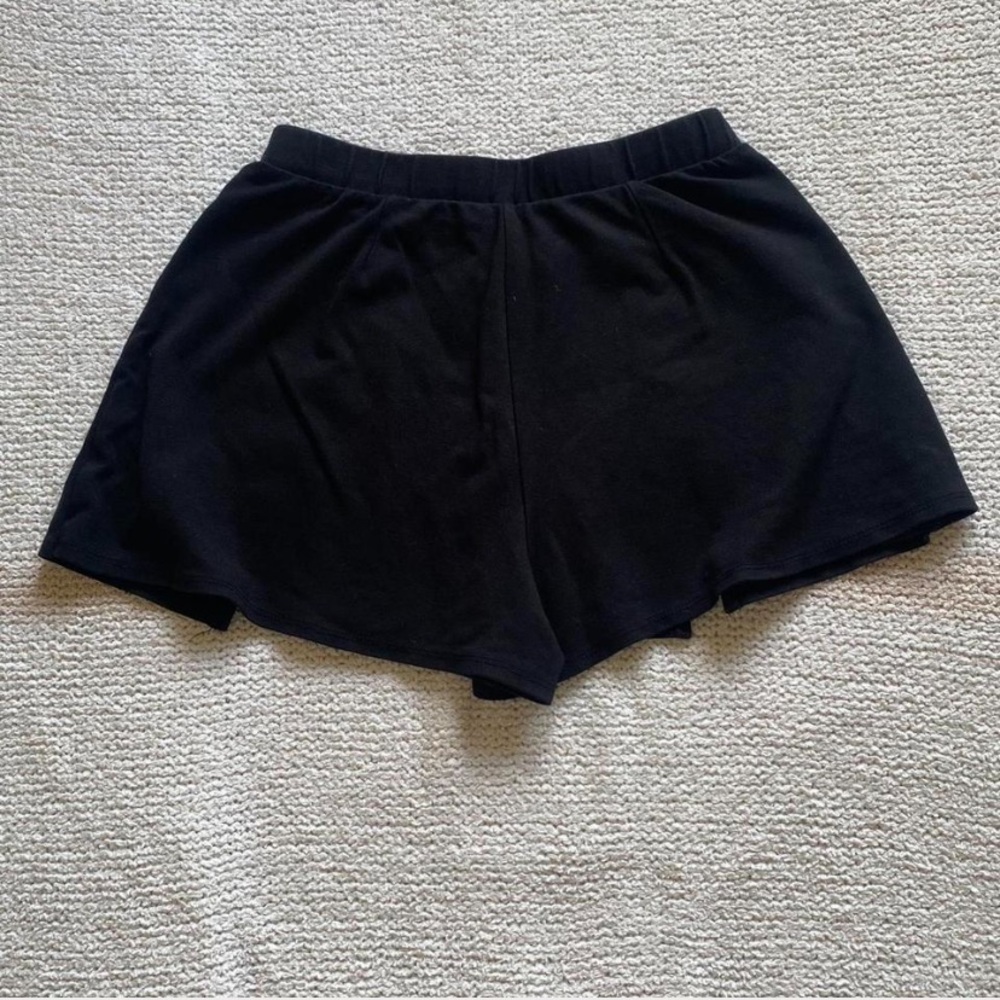 Black Skort